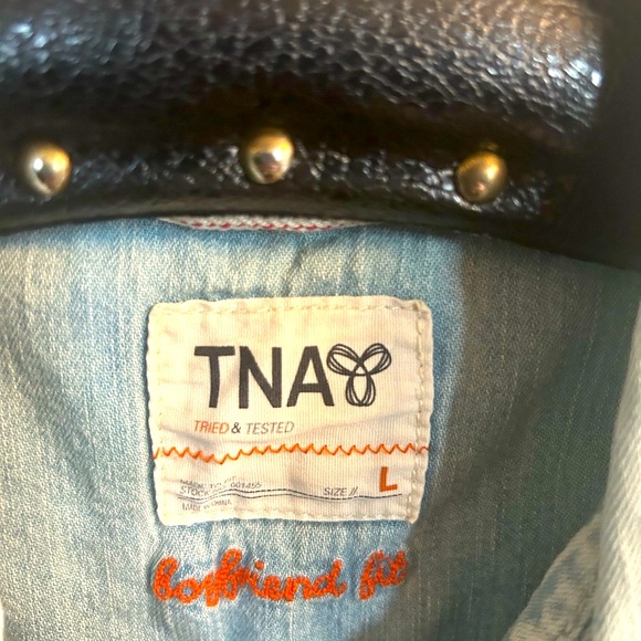 TNA button down jean shirt! - Picture 3 of 3